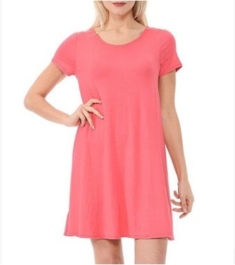 Short sleeve large size solid color dress