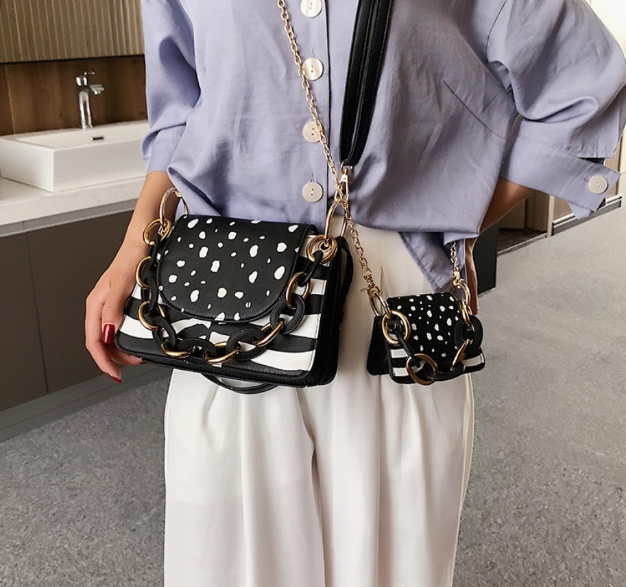 Crossbody shoulder bag small square bag