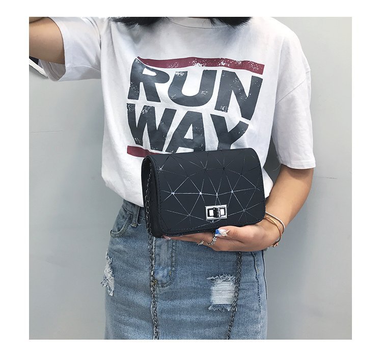 Chain crossbody bag