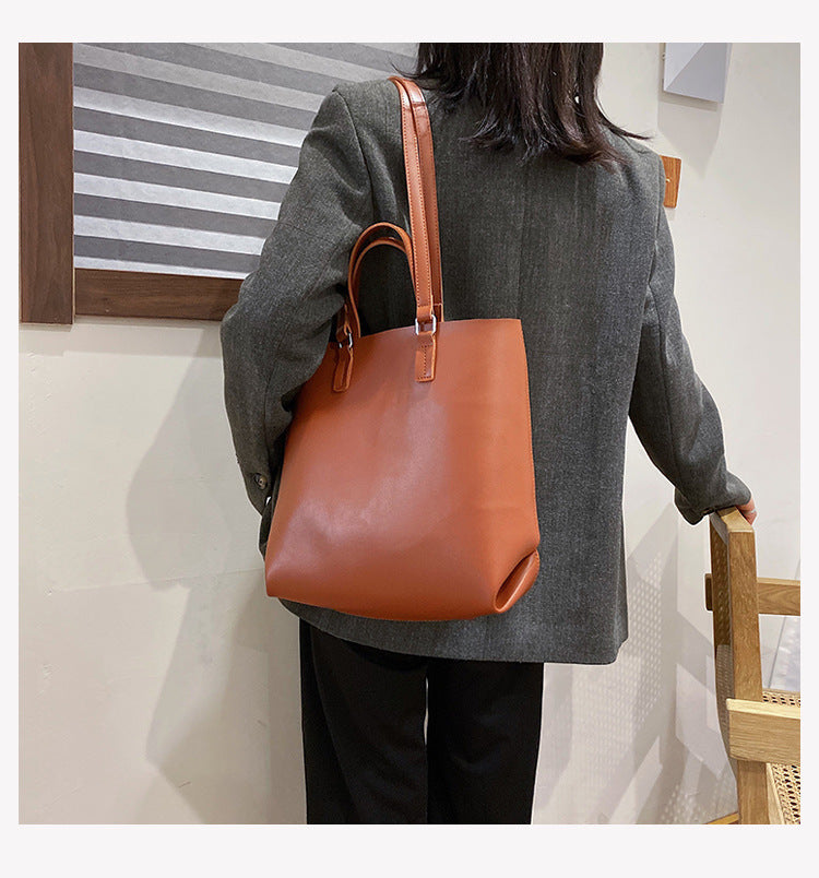 Large capacity fashion tote bag