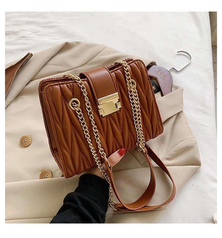 Pleated chain handbag