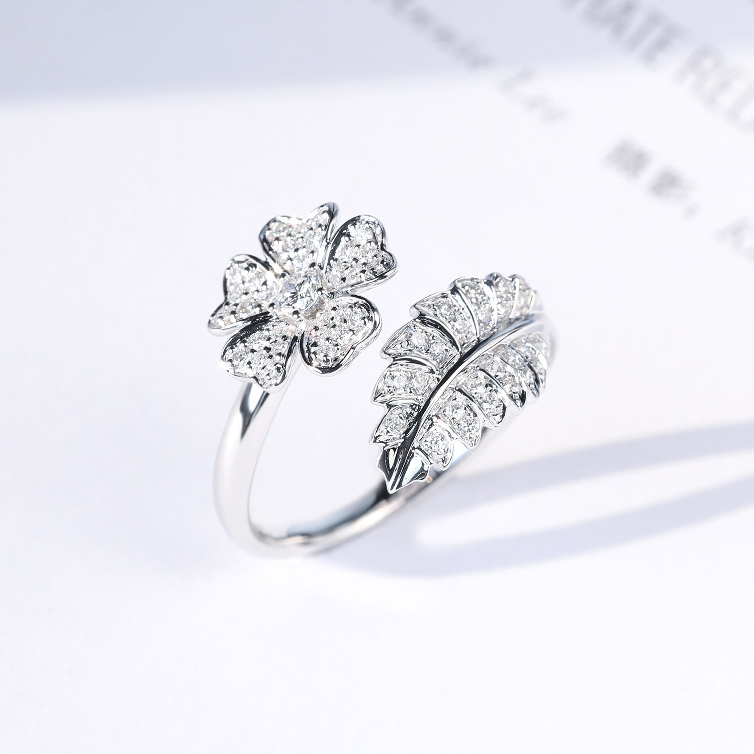 Flower Fashion And Fully-jewelled Women's European And American Zircon Ornament Ring
