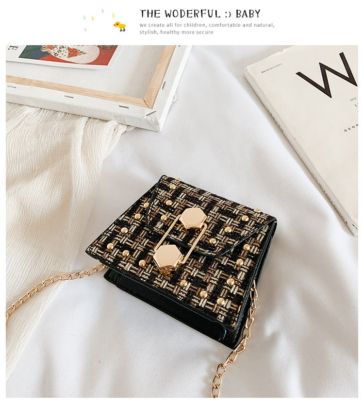 Woolen crossbody bag