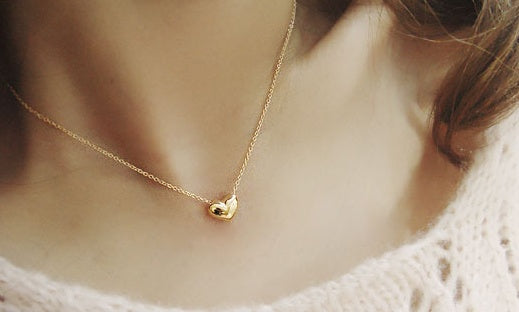 Korean necklace female fashion elegant sweet short necklace necklace love pendant clavicle chain