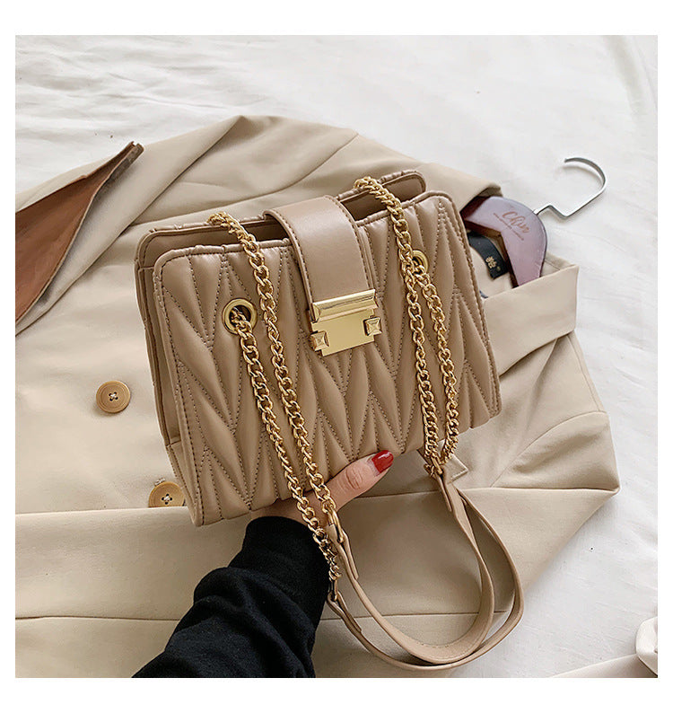 Pleated chain handbag