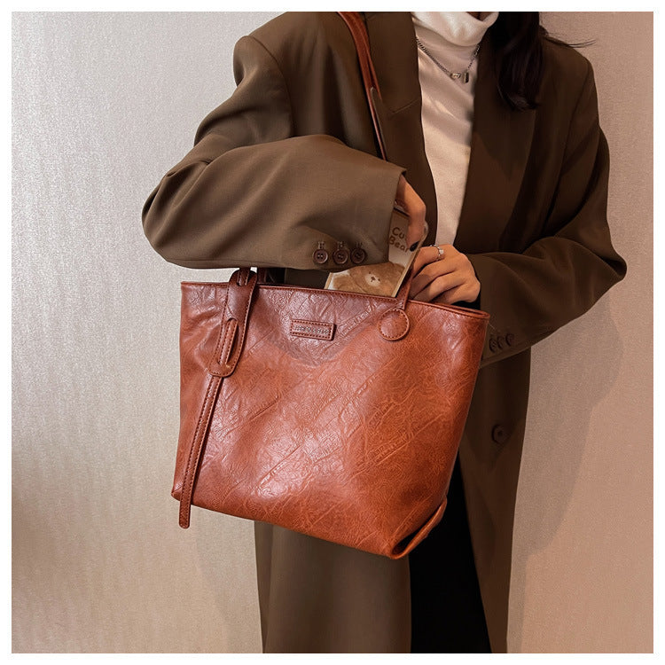 Leisure Retro Commuter Tote Bag