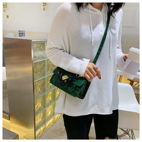 Crossbody shoulder bag