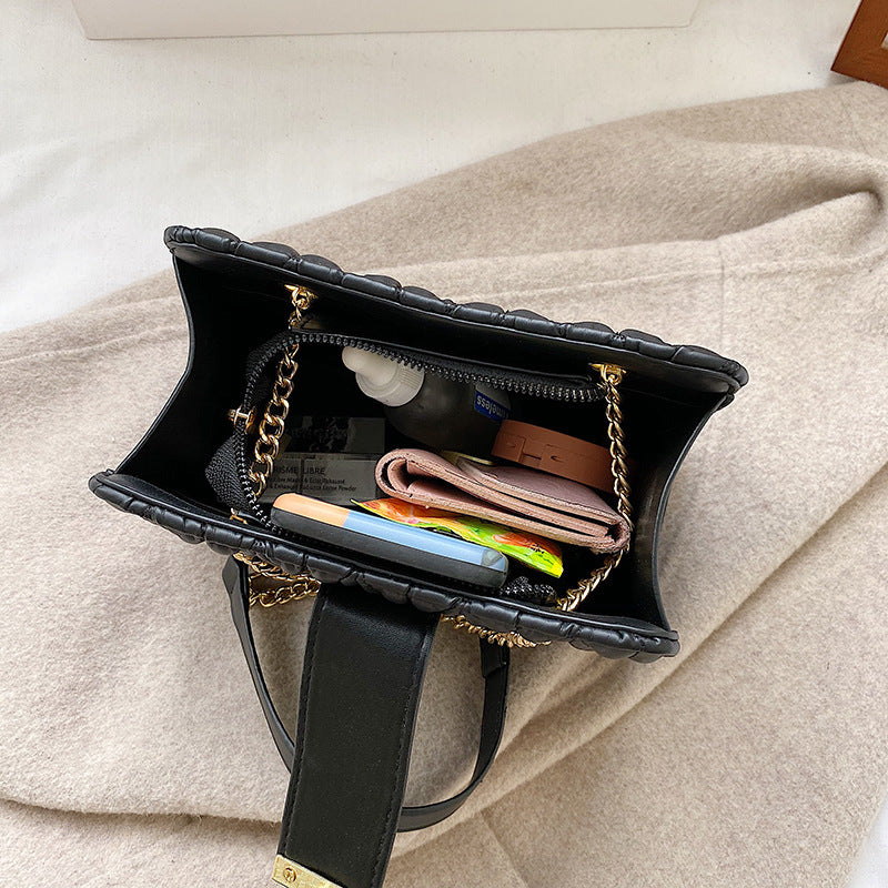 Pleated chain handbag