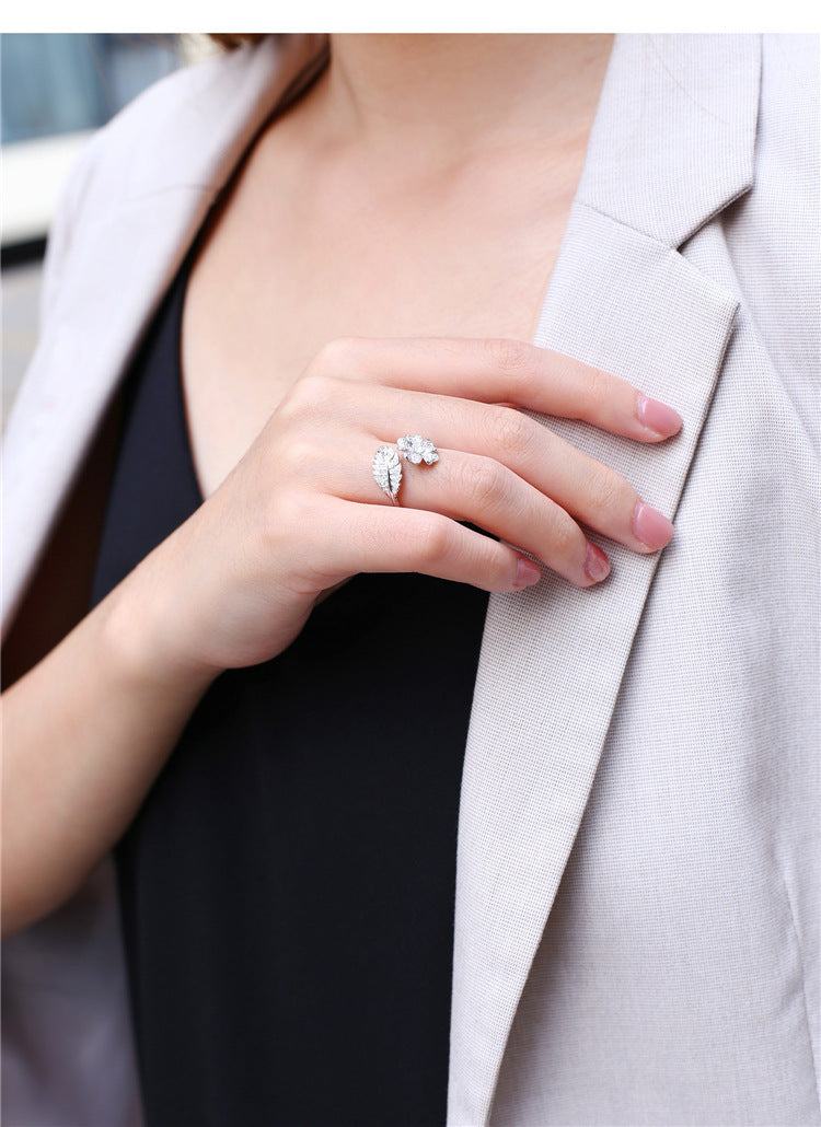 Flower Fashion And Fully-jewelled Women's European And American Zircon Ornament Ring
