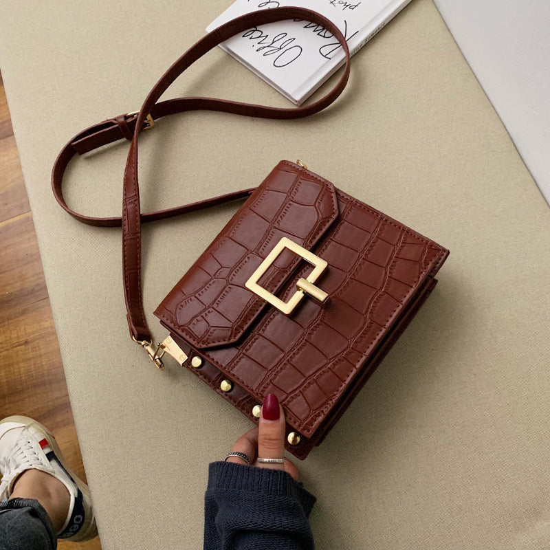 One-shoulder crossbody bag