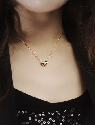 Korean necklace female fashion elegant sweet short necklace necklace love pendant clavicle chain
