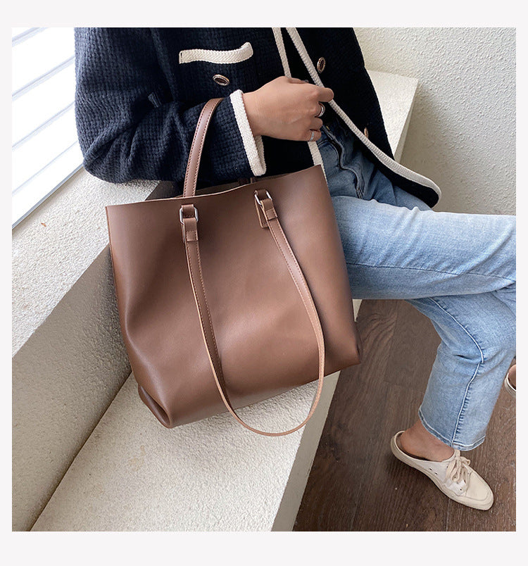 Large capacity fashion tote bag