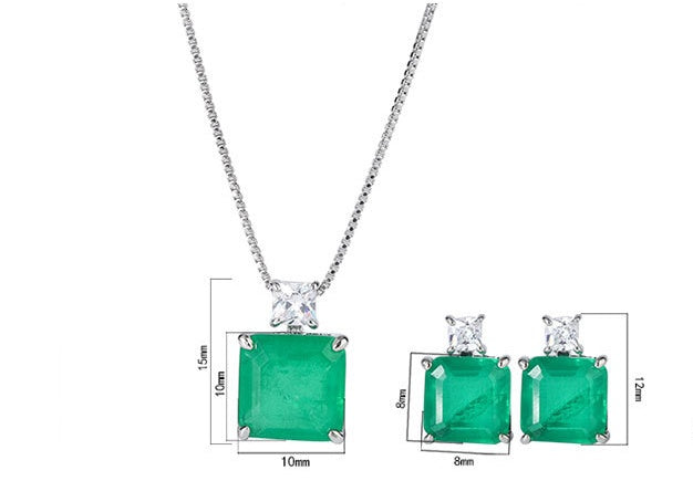 Simulation Emerald Pendant Retro Women's Necklace