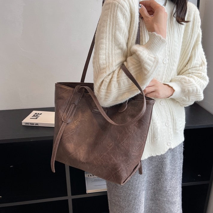 Leisure Retro Commuter Tote Bag