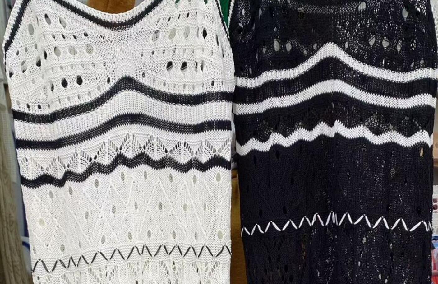 Amoi Fake Slim V-neck Knitted Cutout Sling Dress