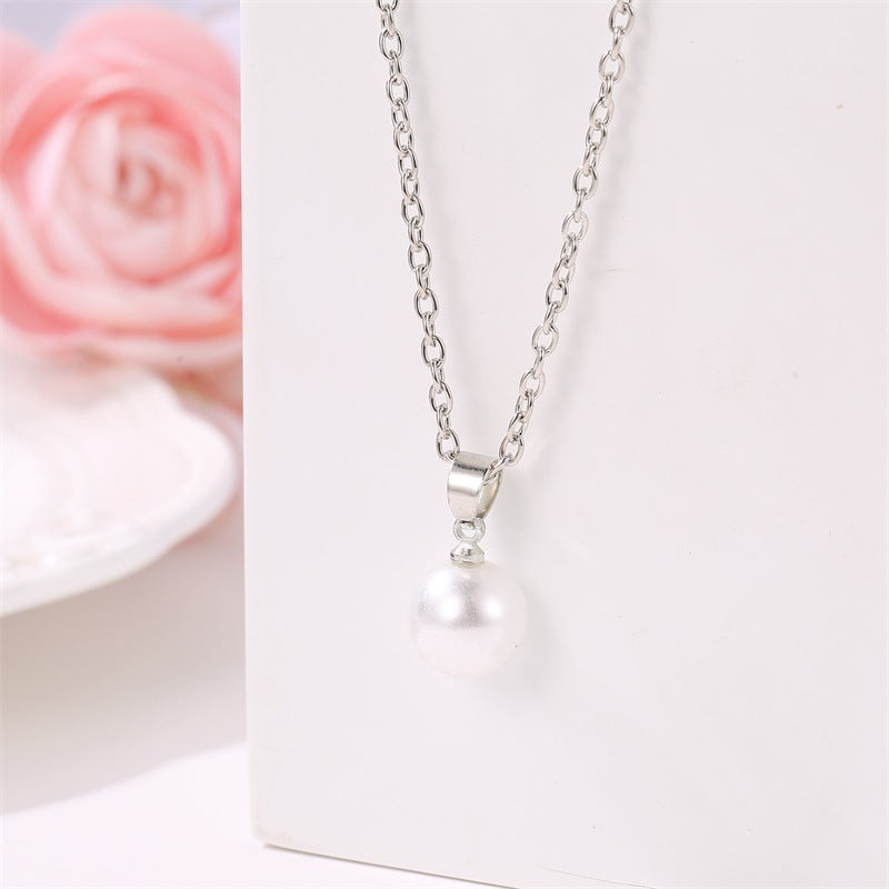Pearl necklace