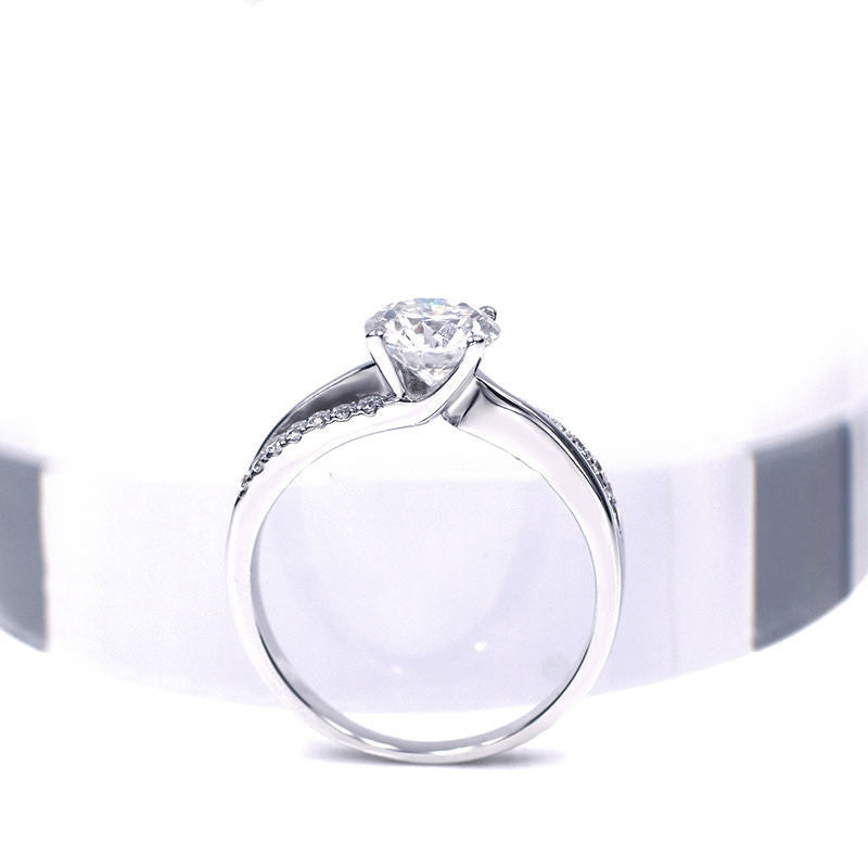 18K White Gold Women's Ring Moissan Simulation Diamond