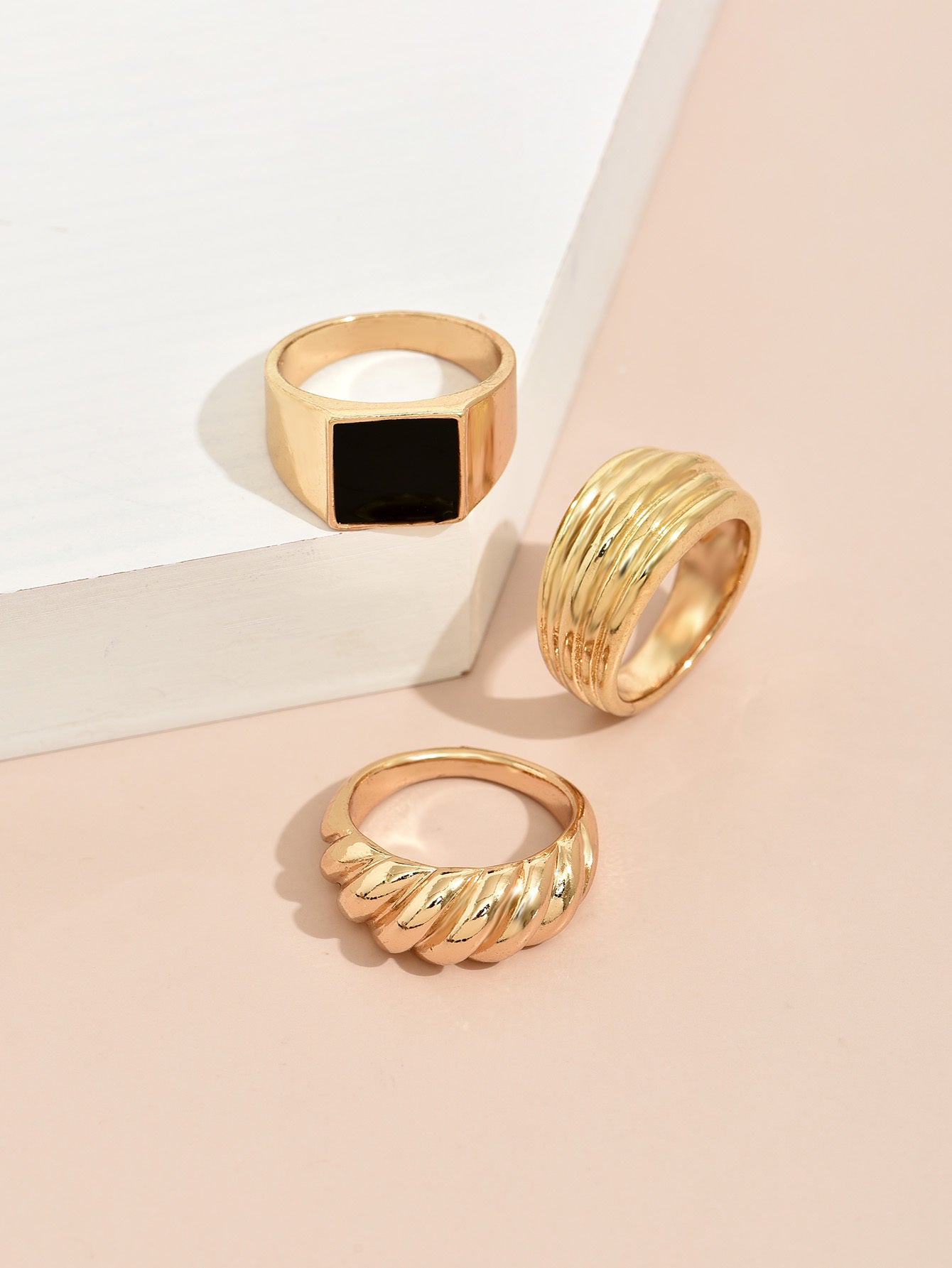 Creative Girls Wear Fashionable Rings Alloy Trend