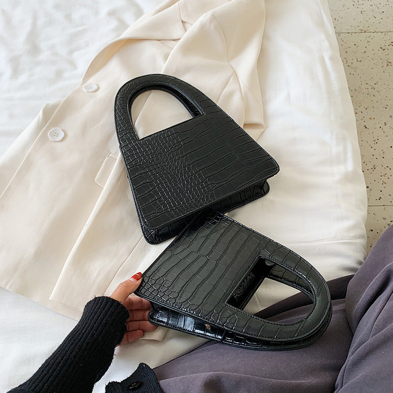 Chain Crossbody Bag