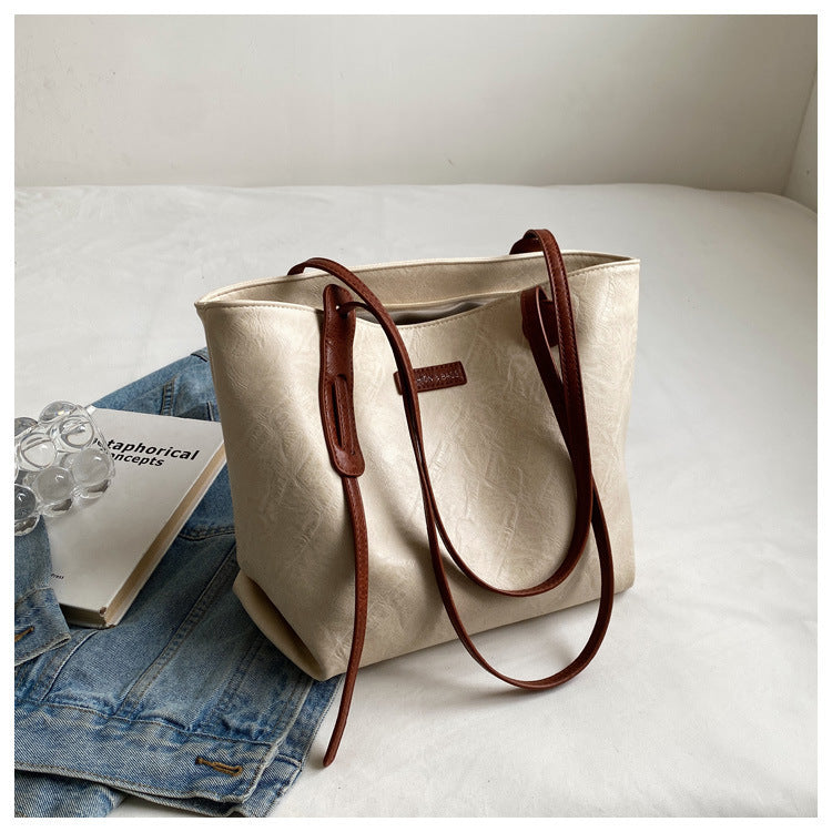 Leisure Retro Commuter Tote Bag