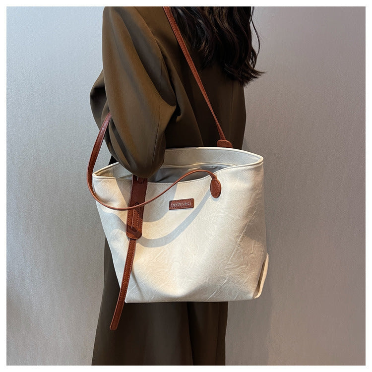 Leisure Retro Commuter Tote Bag