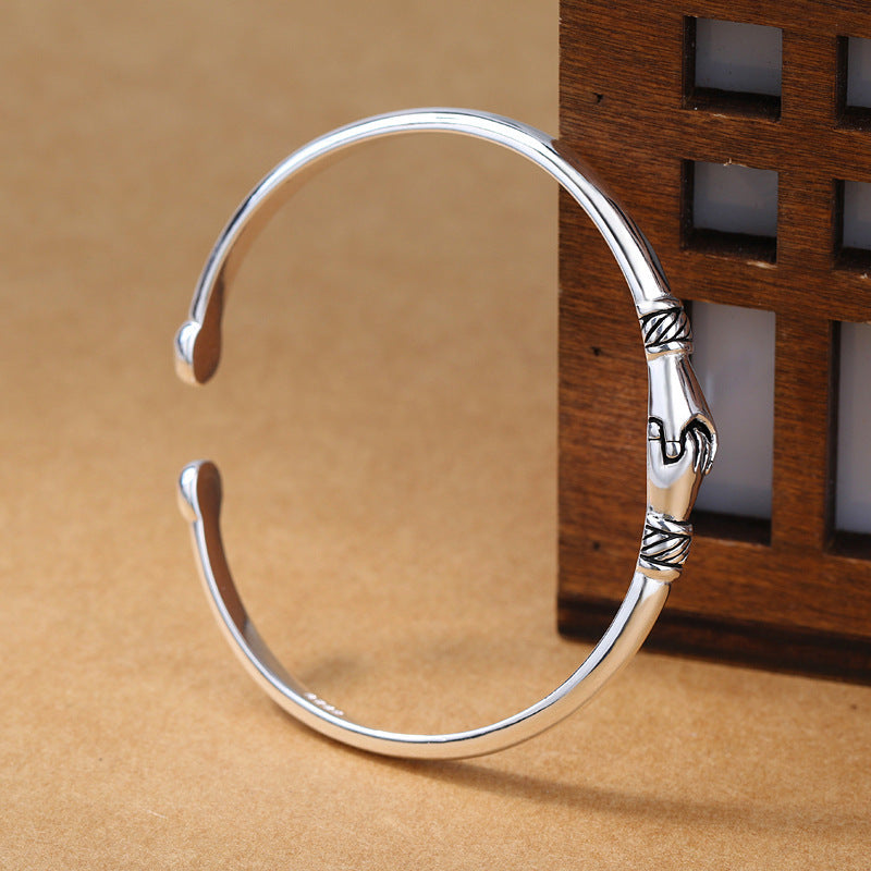 Retro Bracelet Female Hand Ornaments Handshake Creative Bracelets
