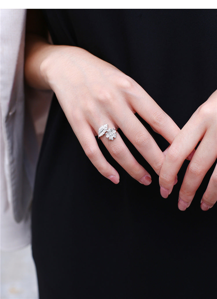 Flower Fashion And Fully-jewelled Women's European And American Zircon Ornament Ring