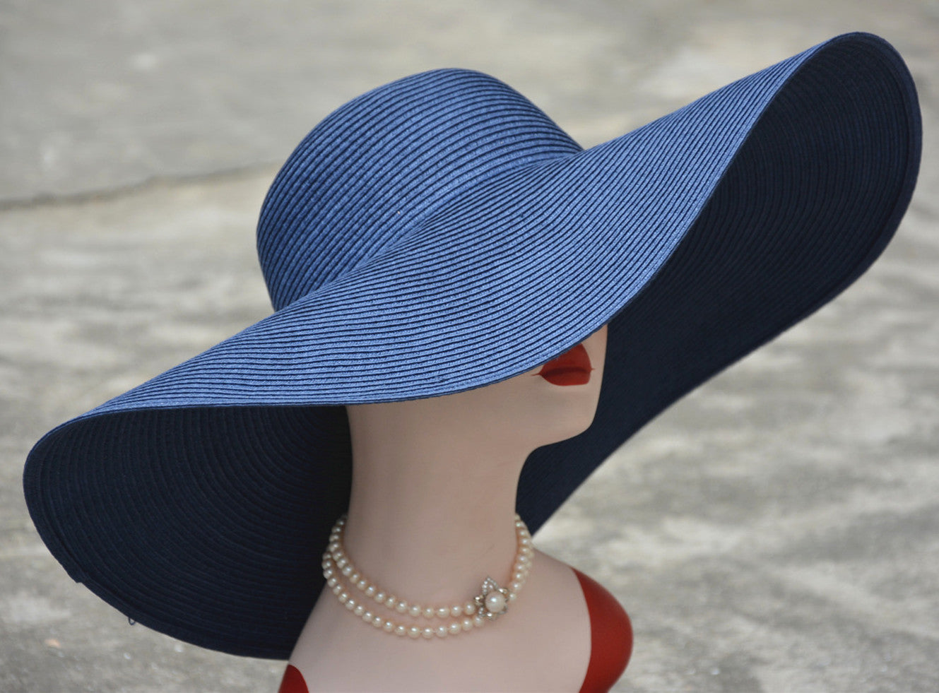 18cm Oversized Hepburn Shade Holiday Straw Hat