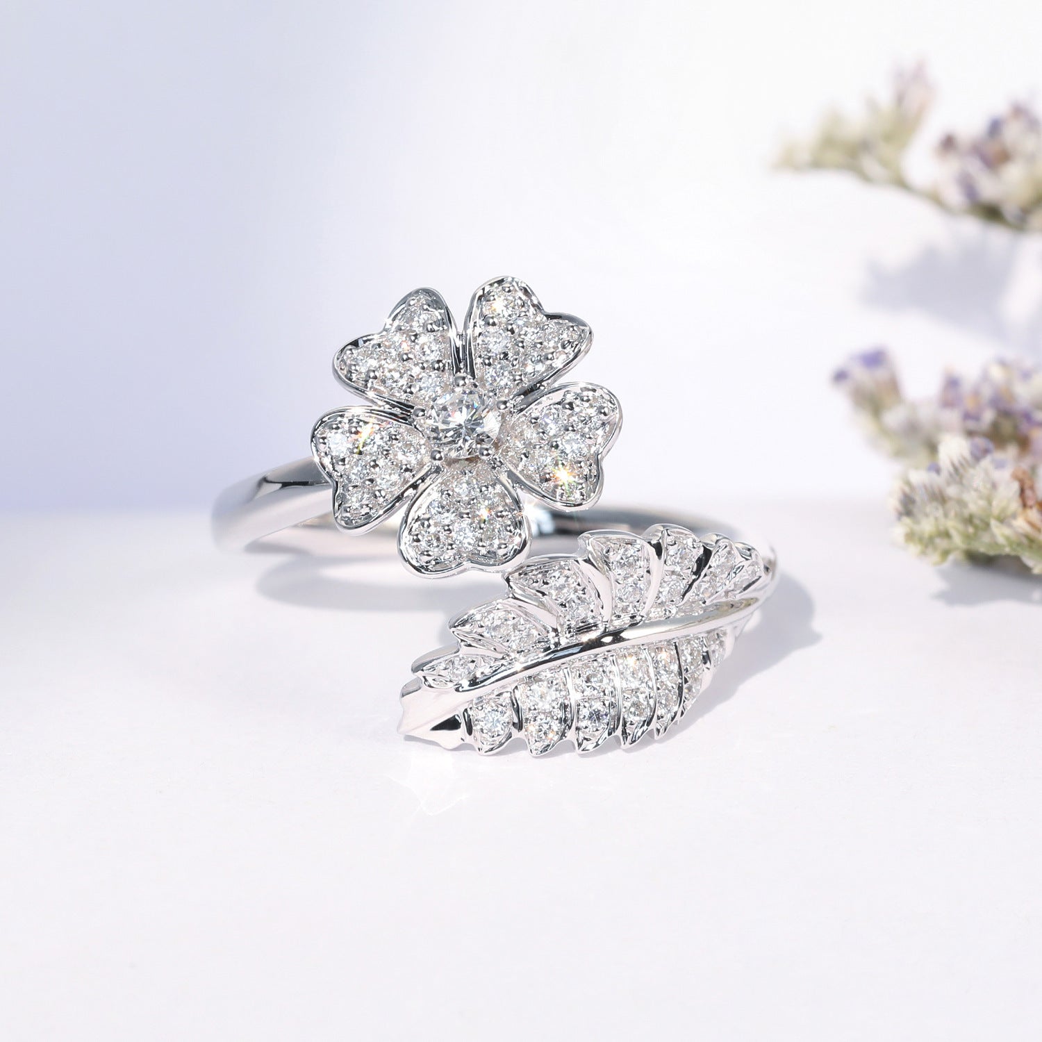 Flower Fashion And Fully-jewelled Women's European And American Zircon Ornament Ring