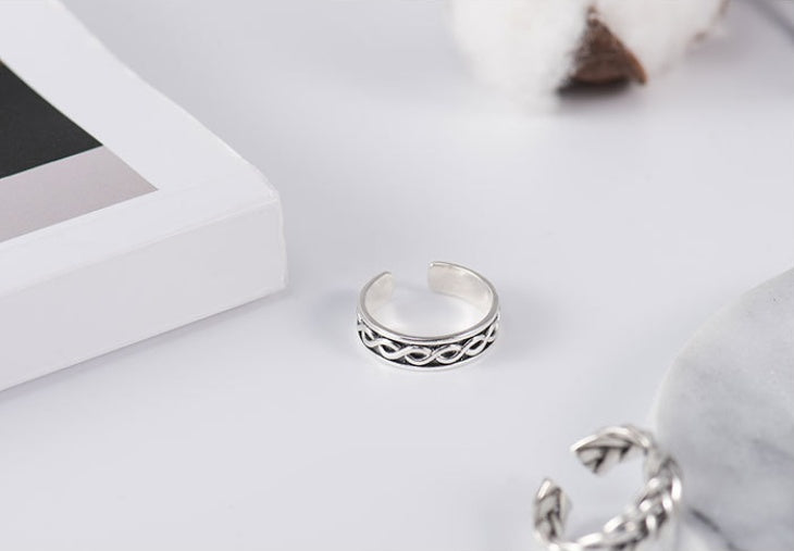 Vintage distressed silver ring ladies