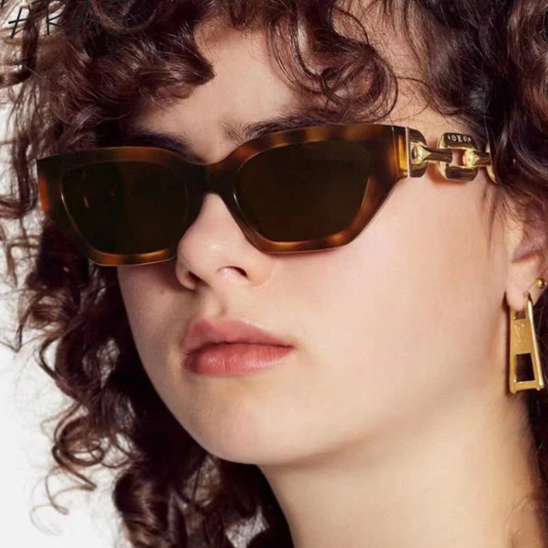 New European And American Retro Modern Thick Frame Sunglasses - Lena