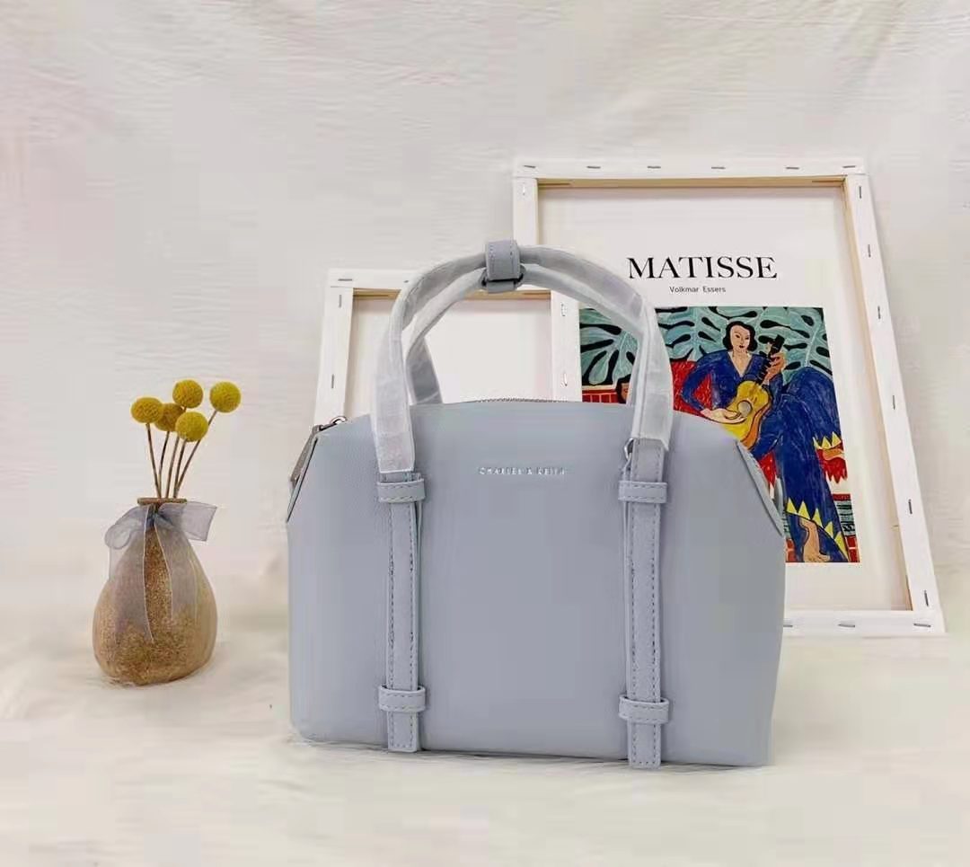 Shoulder crossbody handbag