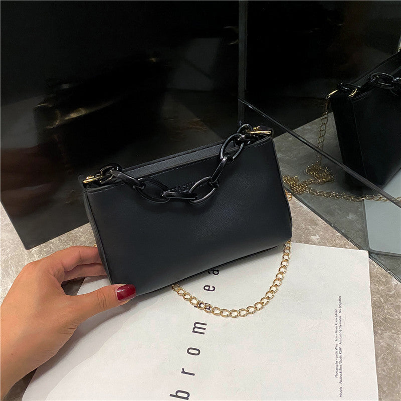 Summer chain handbag