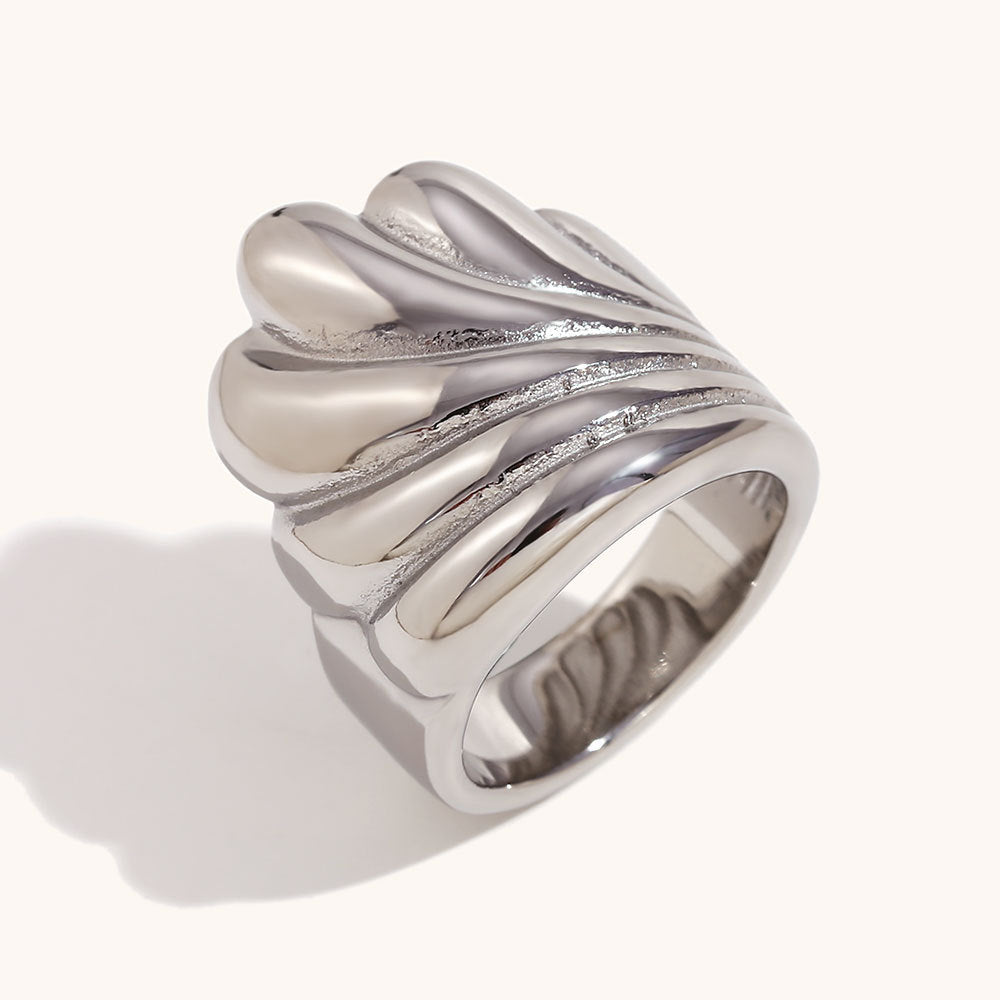 Simple And Light Luxury Stainless Steel Plated 18K Gold Ring